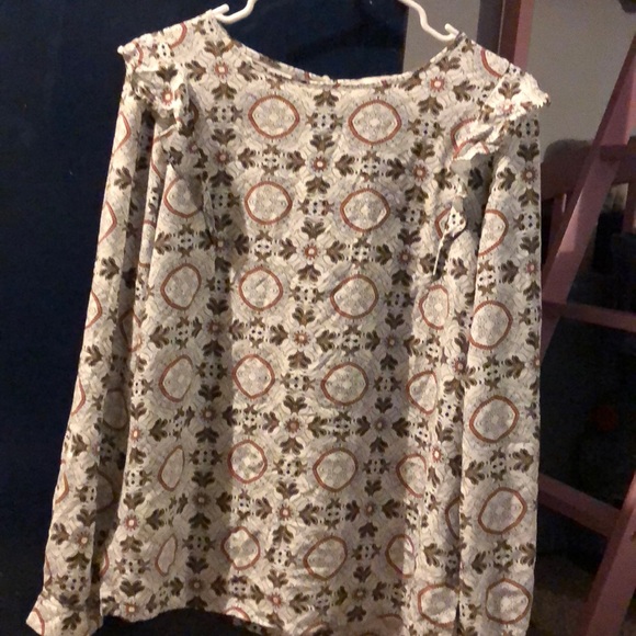 Shirt - Picture 3 of 4